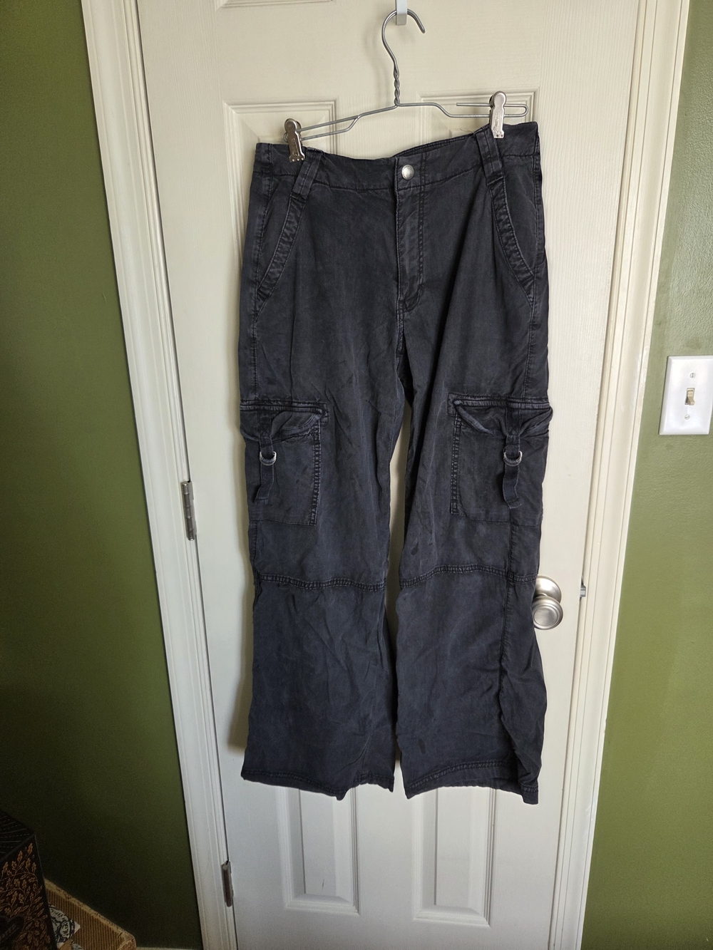 American Eagle Outfitters Black Cargo Pants